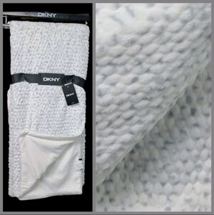 DKNY Luxe White Gray Faux Fur Snow Leopard Throw Blanket Ultra Soft NEW 50"x60"
